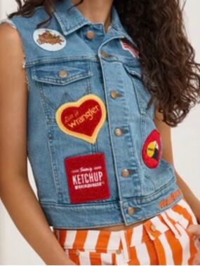 Whataburger + Wrangler callab denim vest Jean Blue Sz S NWT